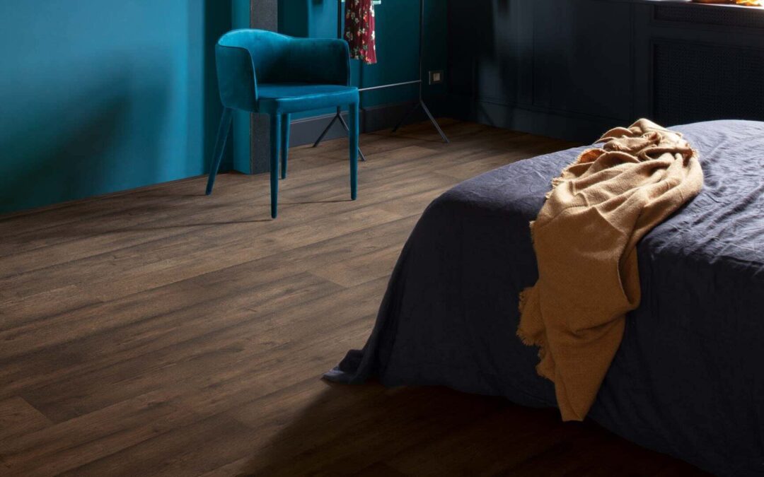 Escoja el color de su piso laminado